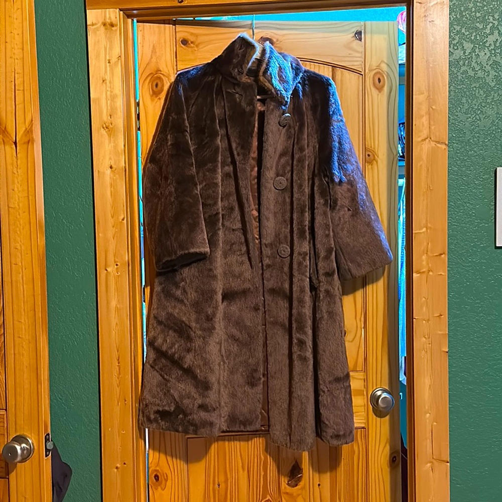 Gorgeous Brazaotta by Fairmoor full-length fur coat